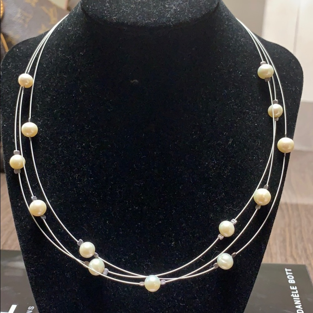 Pearl necklace